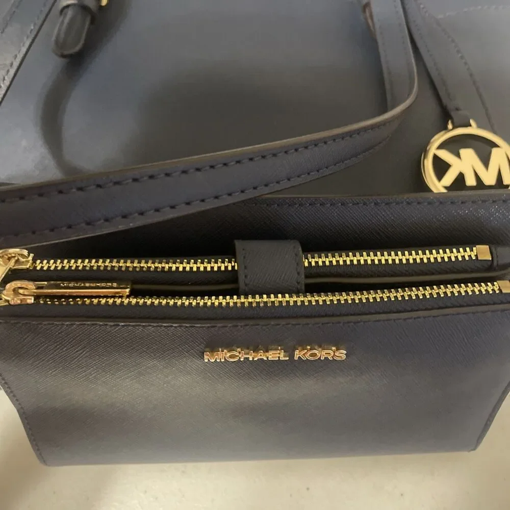 Michael Kors Navy Zip Top Large Tote Bag Gold Hardware Logo Charm Pockets